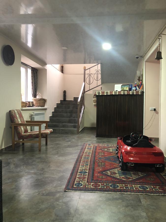 Zanger Hotel Goris Buitenkant foto