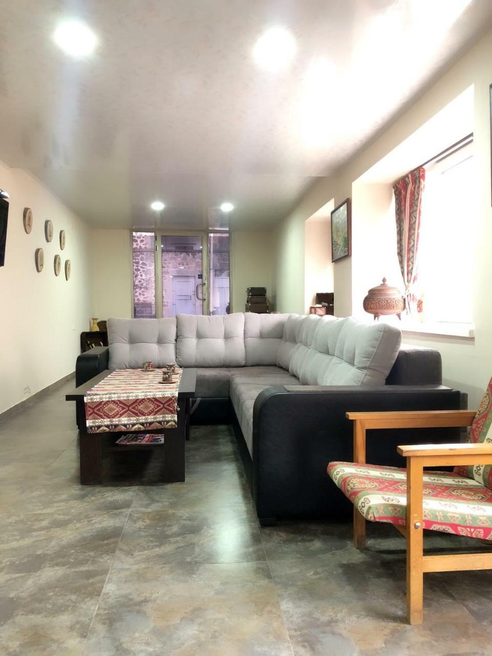 Zanger Hotel Goris Buitenkant foto